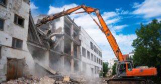 Промышленный демонтаж зданий Балашов, цена от 2980 руб.